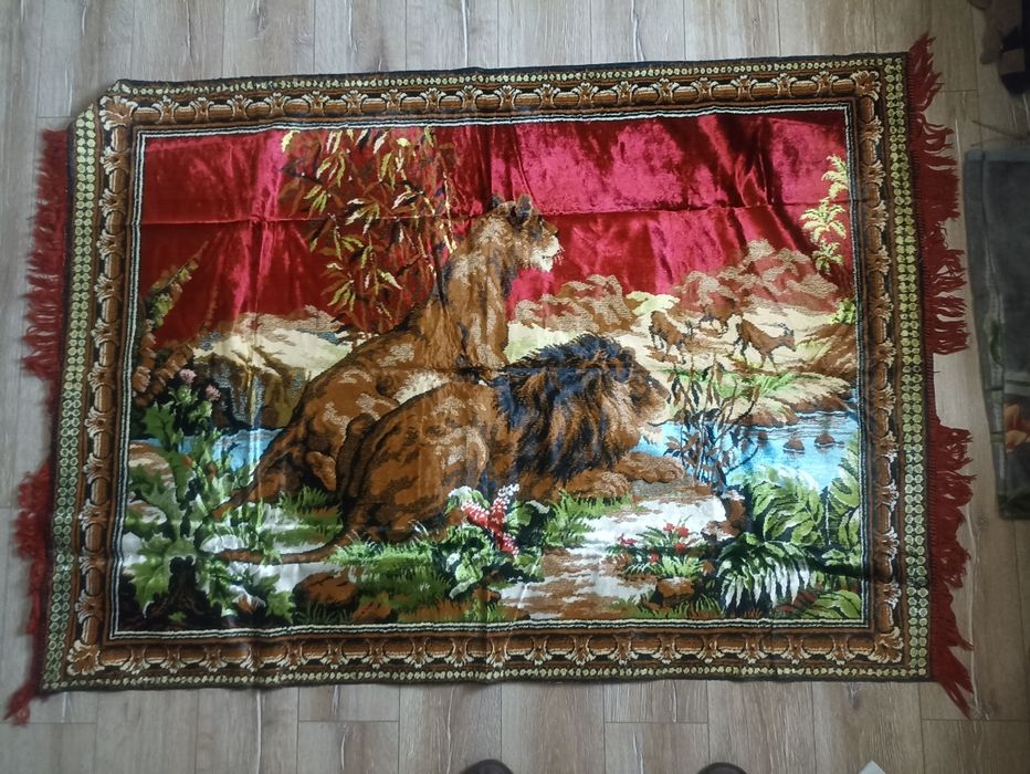Vând carpetă persană originală /Nouă !!!