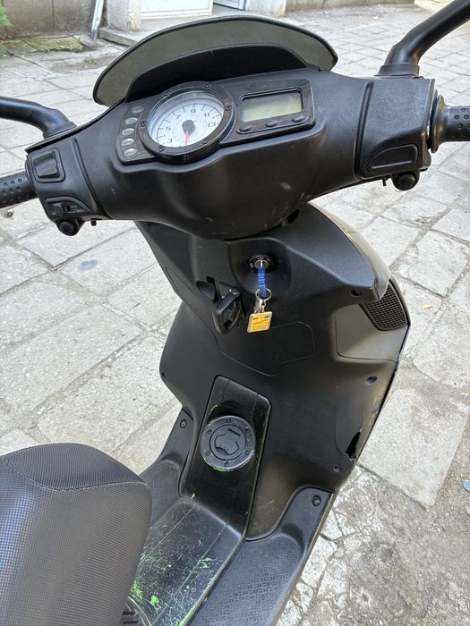 Скутер PIAGGO NRG 50  2005г.