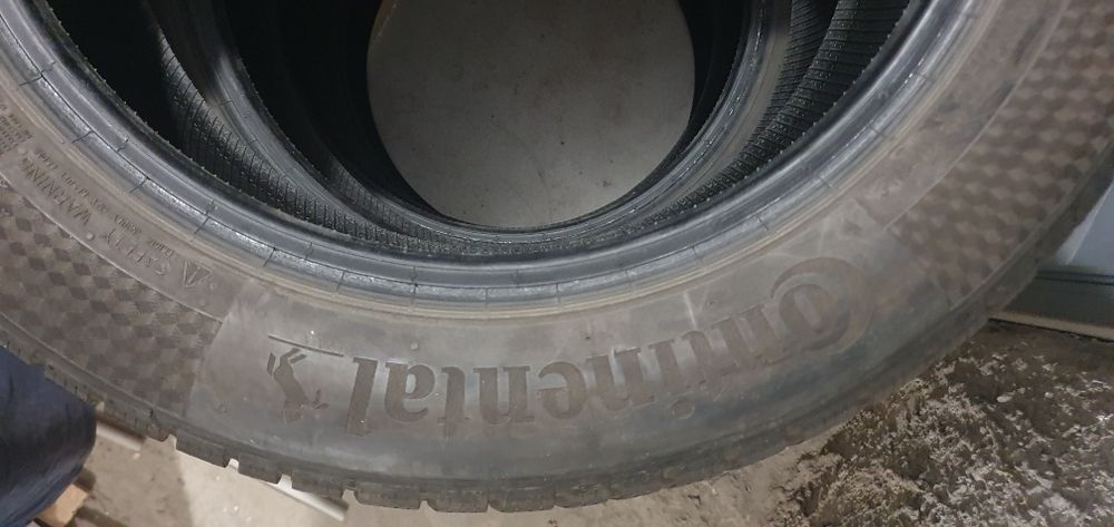 215/55R17 Continental TS870 Winter Contact