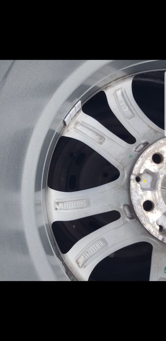 Jante mercedes originale 17 inch cu anvelope iarna