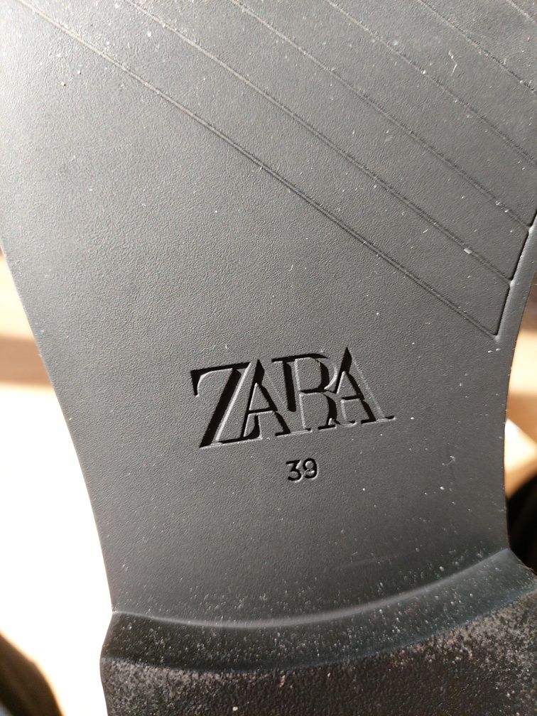 Сапоги новые ZARA