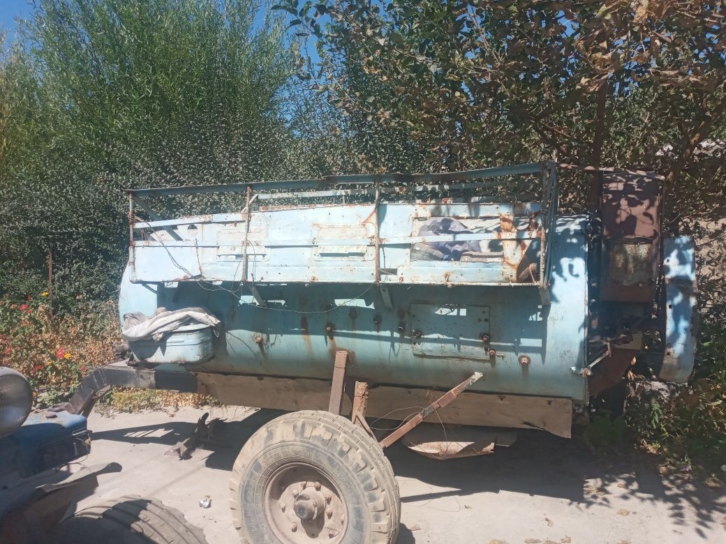 Traktor 28. Kanbayinlar. Suv bochka.