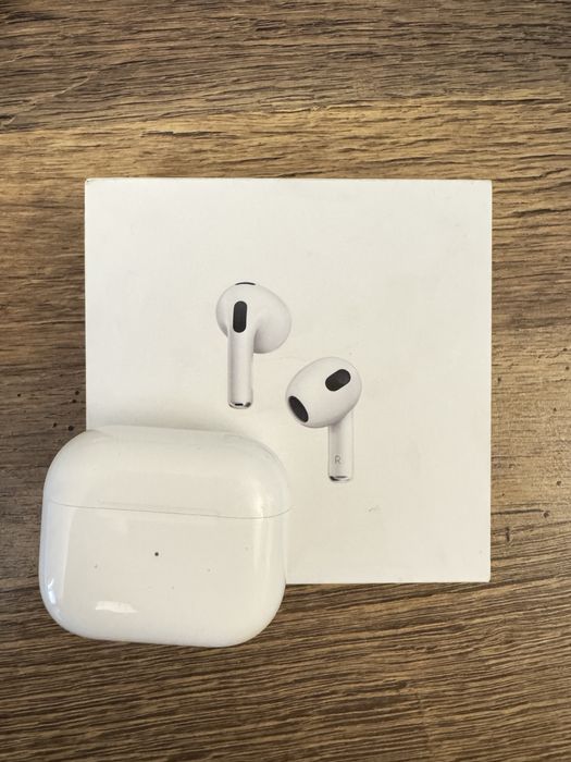 Продам airpods 3