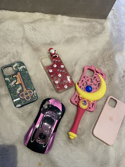 Кейсове за iphone 12