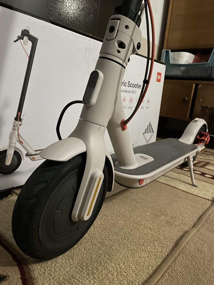 Срочно продам Mi electro scooter 3 2022