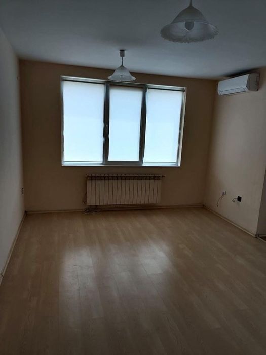 Дава се под наем Тристаен апартамент в Пловдив, Кършияка - 72 кв.м за 357 € - Снимка #2