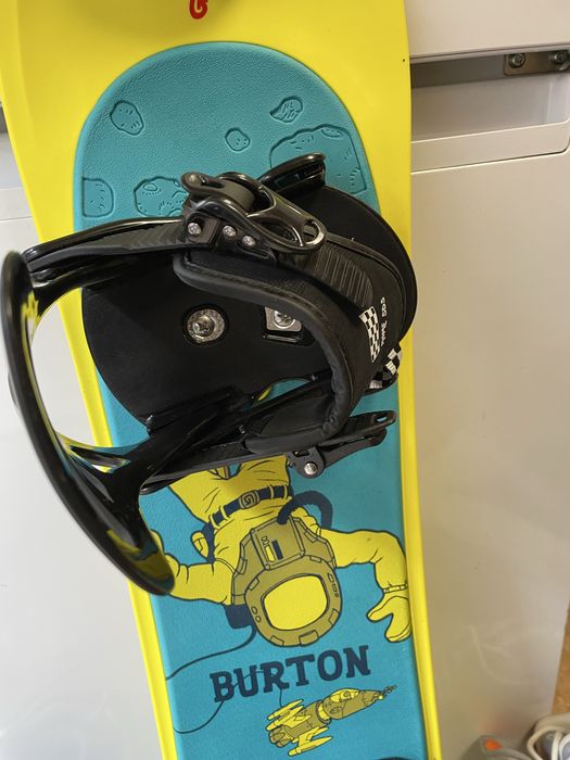 Placa snowboard 90 cm burton  cu legaturi