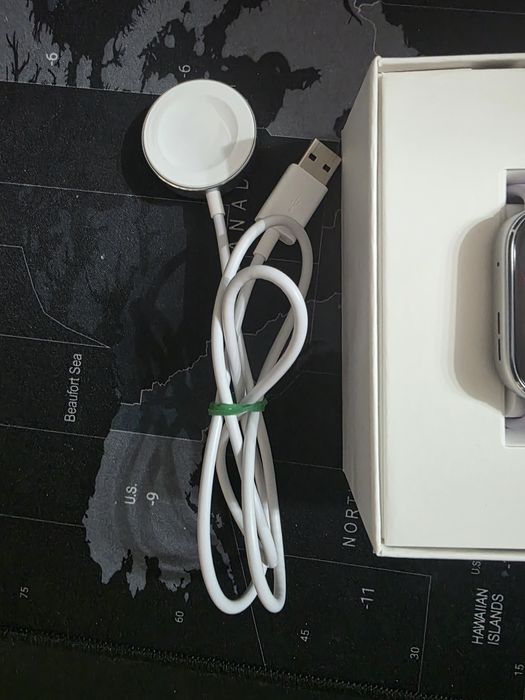 Перфектно запазен Huawei Fit 4 лилав