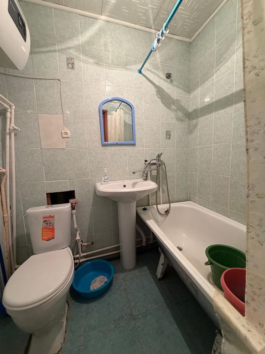 Продается 2 комн кв. Жазира.