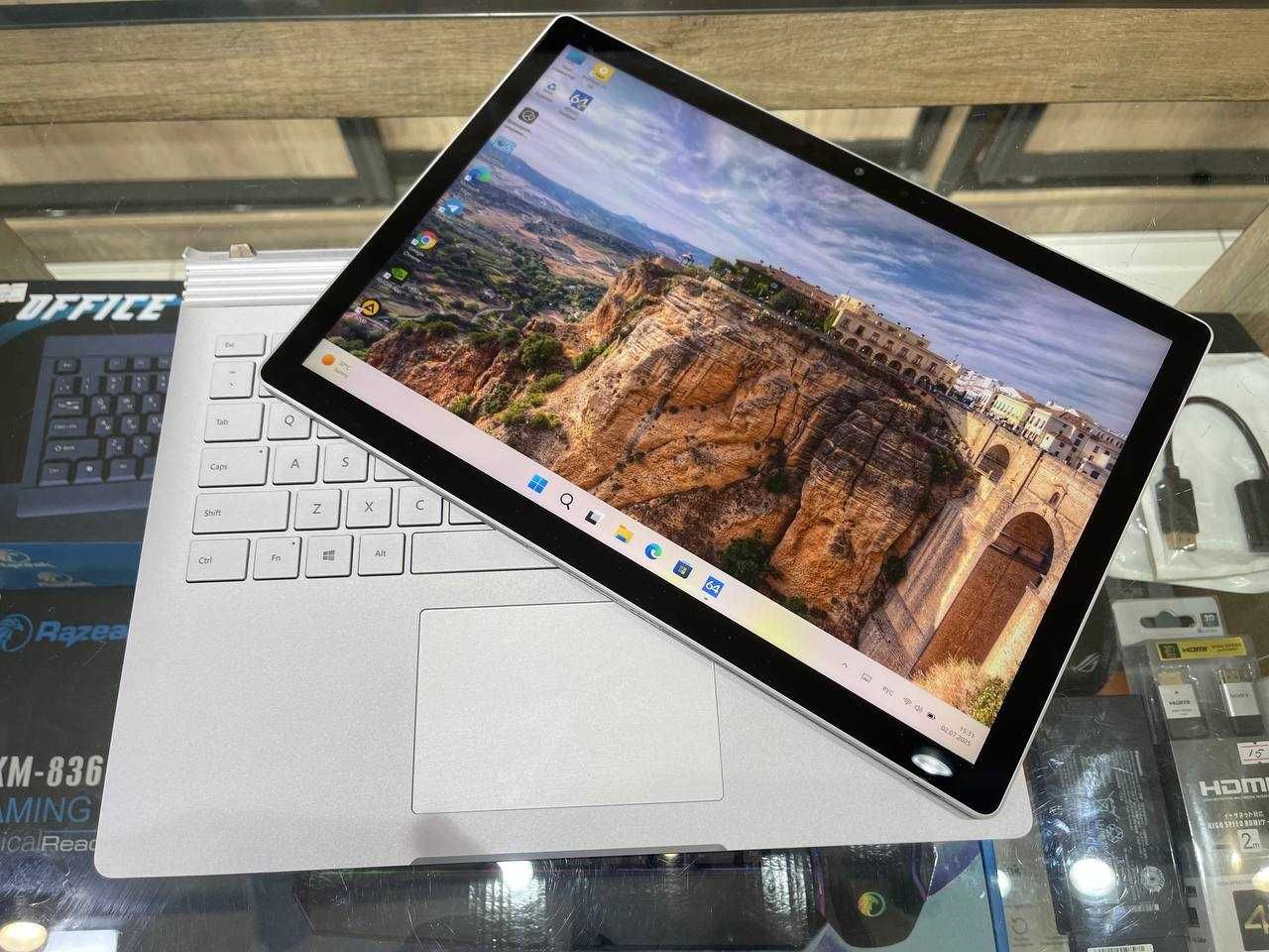 Microsoft Surface book 3 i7-1065G7 Nvidia GTX 16504гб ram32 ssd 1T