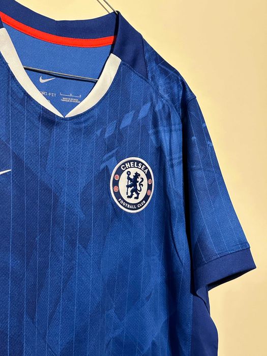 Тениска на Chelsea с Reece James 24 в ОТЛИЧНО СЪСТОЯНИЕ!