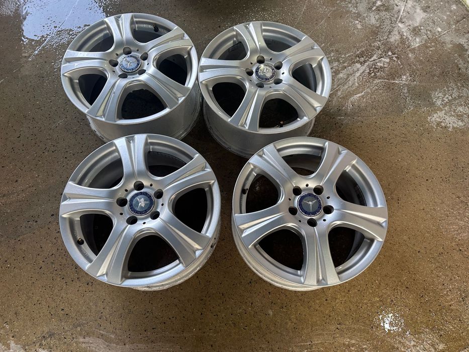 Vând set 4 buc jante R 17 originale Mercedes ML