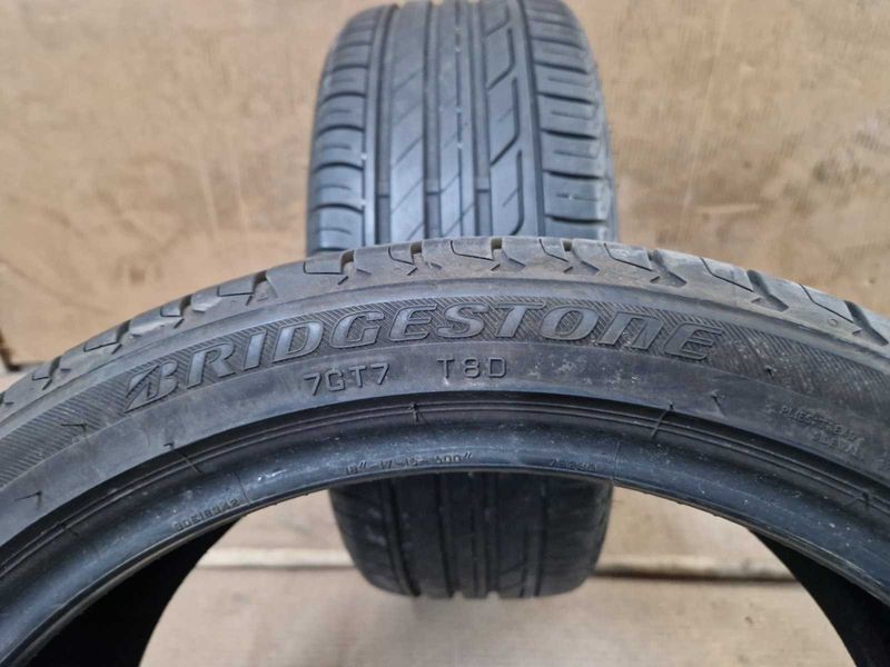 2 Bridgestone R18 225/40
летни гуми
DOT2420