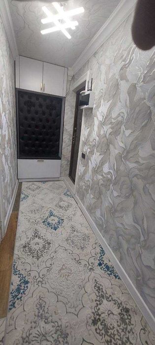 2 xona 3 xonaga o'zgartirilgan kvartira sotuvda