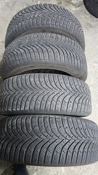 Cauciucur cu jante i iarna hankook 195 55r16
