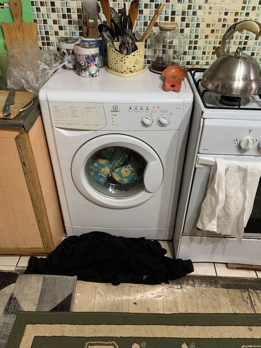 Стиральная машина indesit