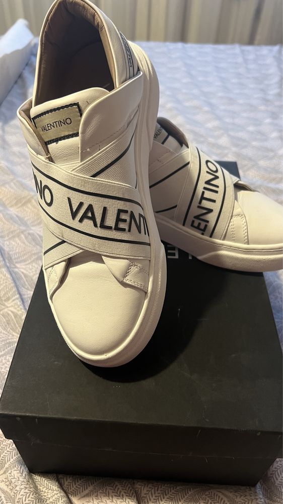 Sneakersi Valentino