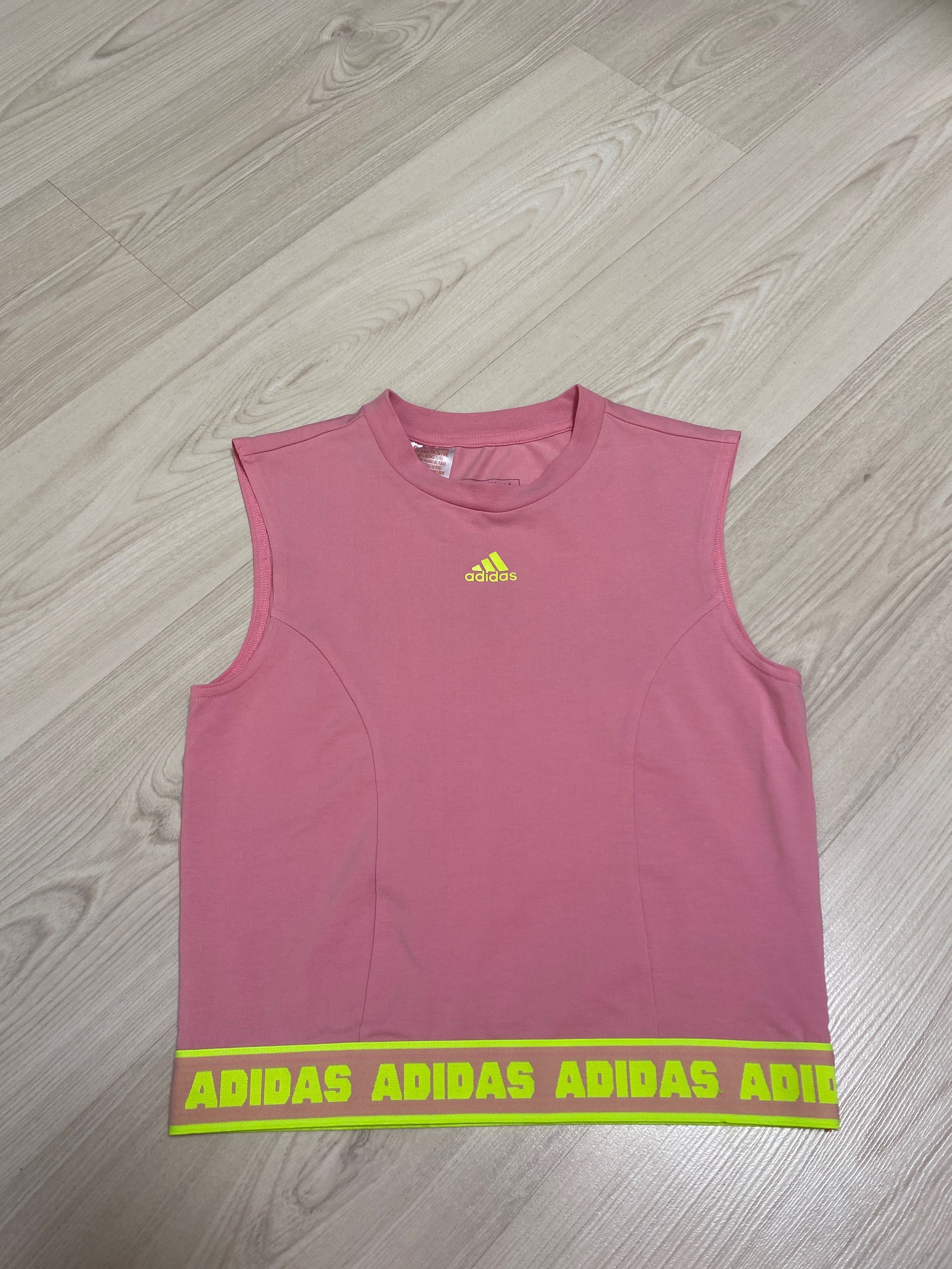 Потник ADIDAS,нов без етикет.Подходящ и за дамско ХS