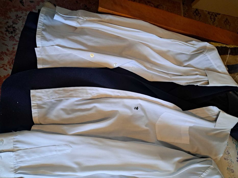 Vand 4 seturi complete de costume barbatesti, marimea 54