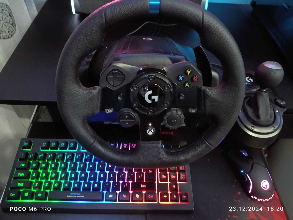 Sistem PC Gaming Complet – Ryzen 7, 32GB RAM, Volan Logitech G923