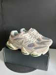 New Balance 9060 marimea 45
