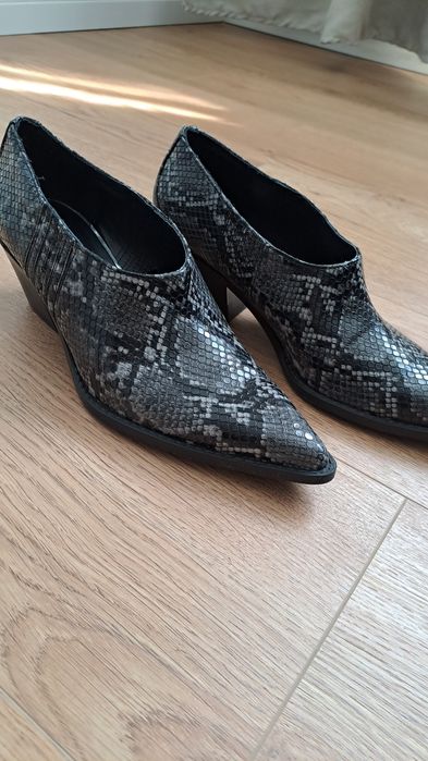 Pantofi Zara marime 38