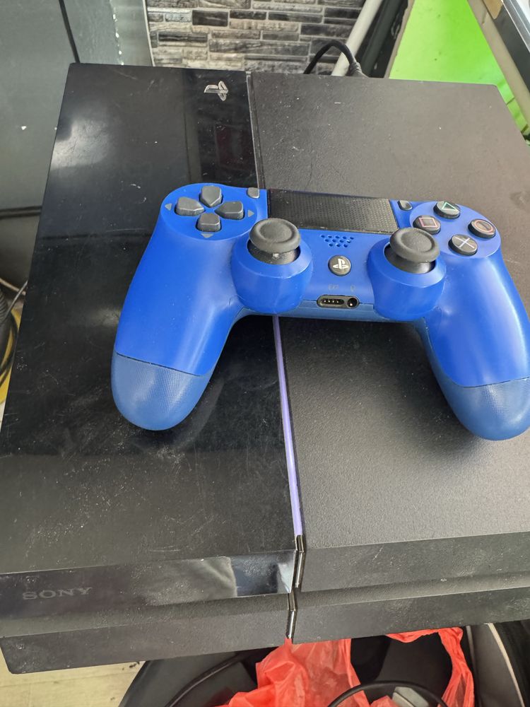 конзола Sony PS4 cuh1003a с 1 джойстик