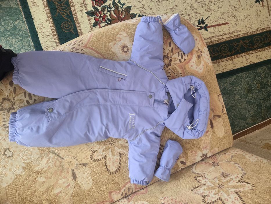 Продам детский комбинозон