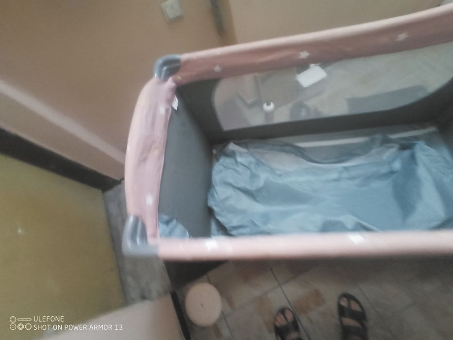 Детско сгъваемо легло в перфектно състояние.