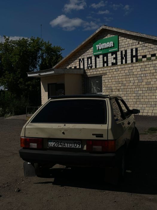 Ваз 2108,1988г на полном ходу