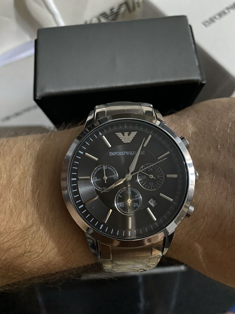 Оригинален часовник Emporio Armani - чисто нов, с кутия и документи