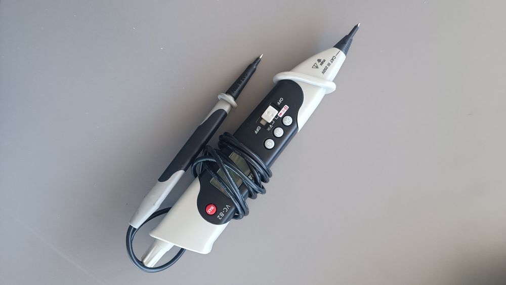 Multimetru digital Voltcraft VC-82