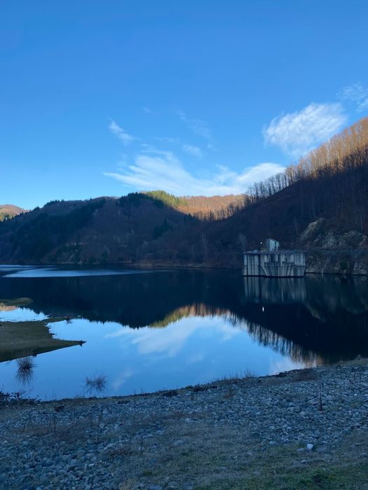 Vant teren zona Valea Mare 15€ mp
