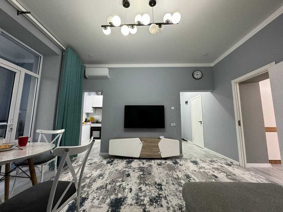 Мирабадский район 110 школа 3/2/3 72м2 VP