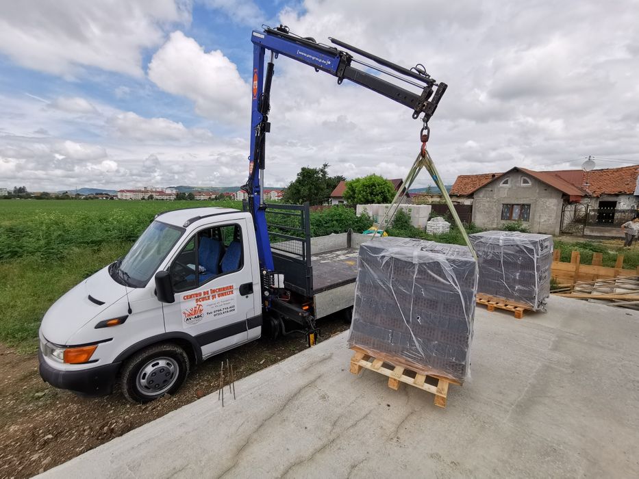 transport basculabil si macara