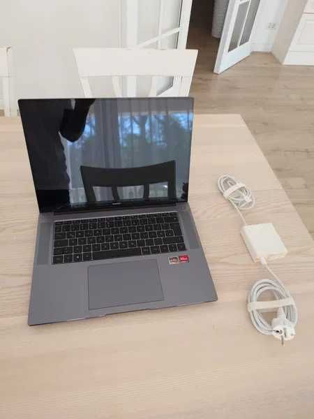 Huawei MateBook 16-R7-5800H-16GB-512GB-Grey