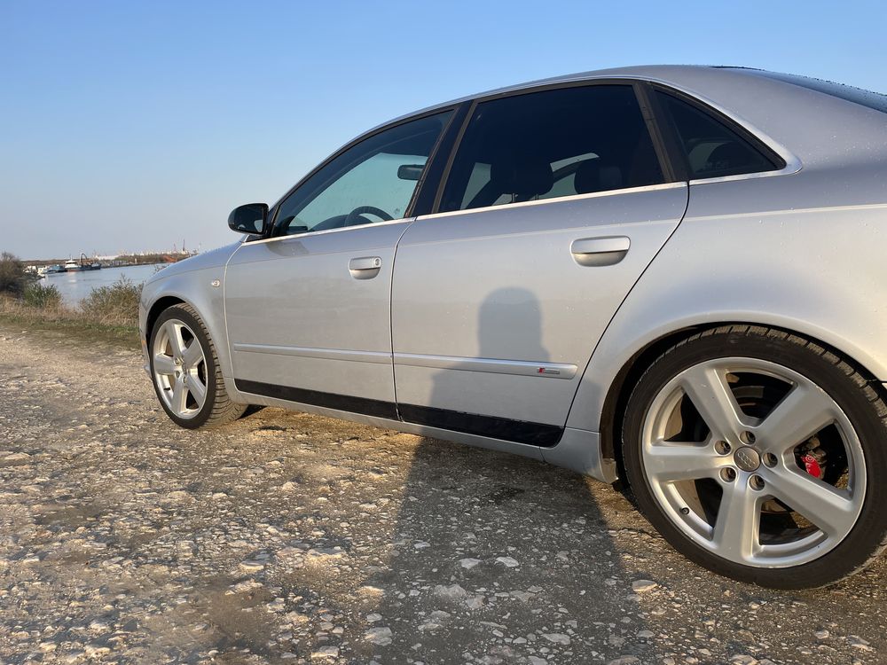 Audi A4 B 7   S line