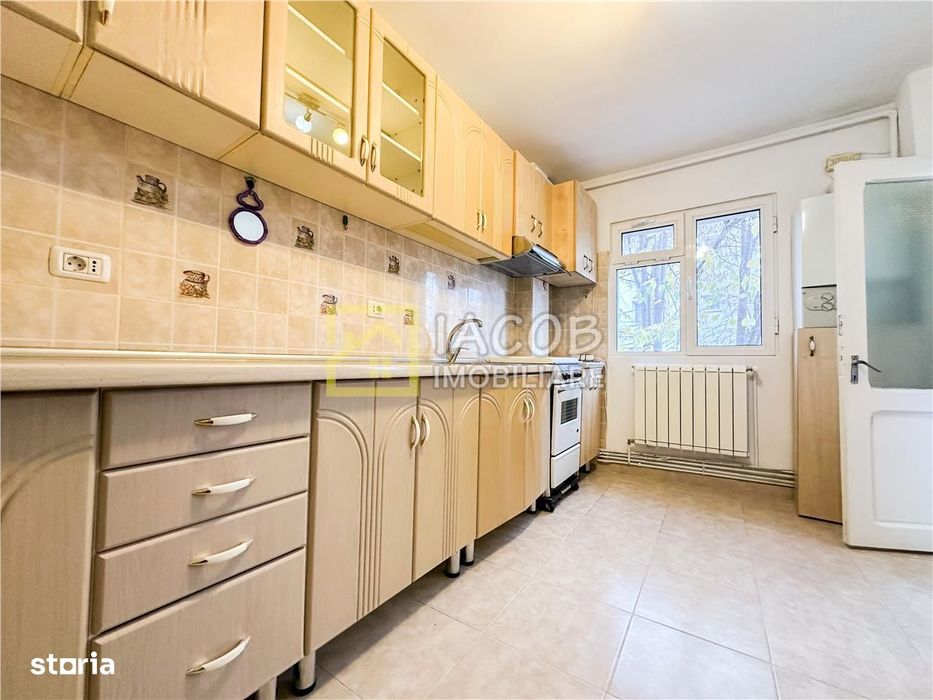 Apartament 2 camere decomandat - Energiei, Bacau - la 2 min de Centru