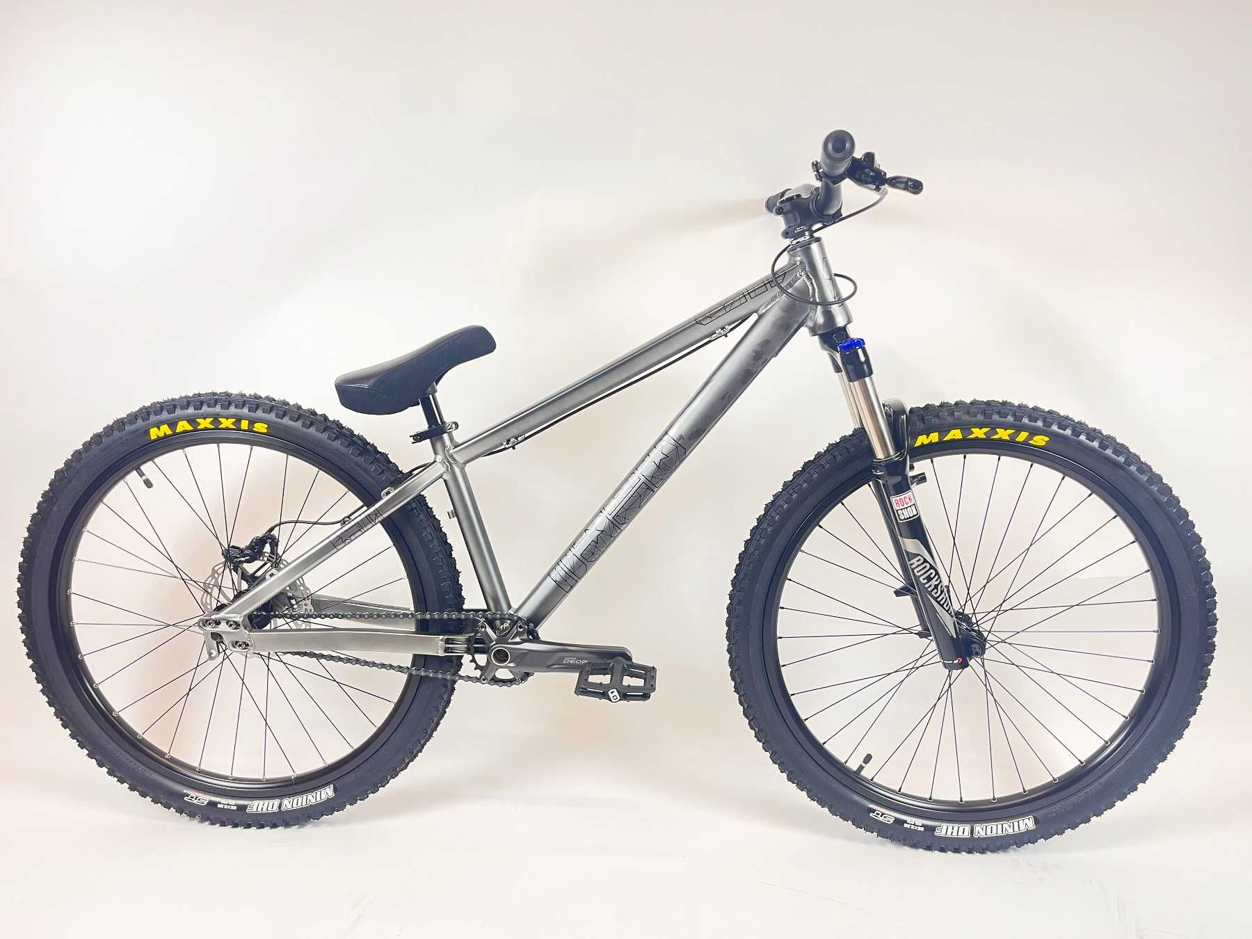 НОВИ цяло колело DRAG C2 ROCKSHOX XC30 dirt jump дърт DJ колело