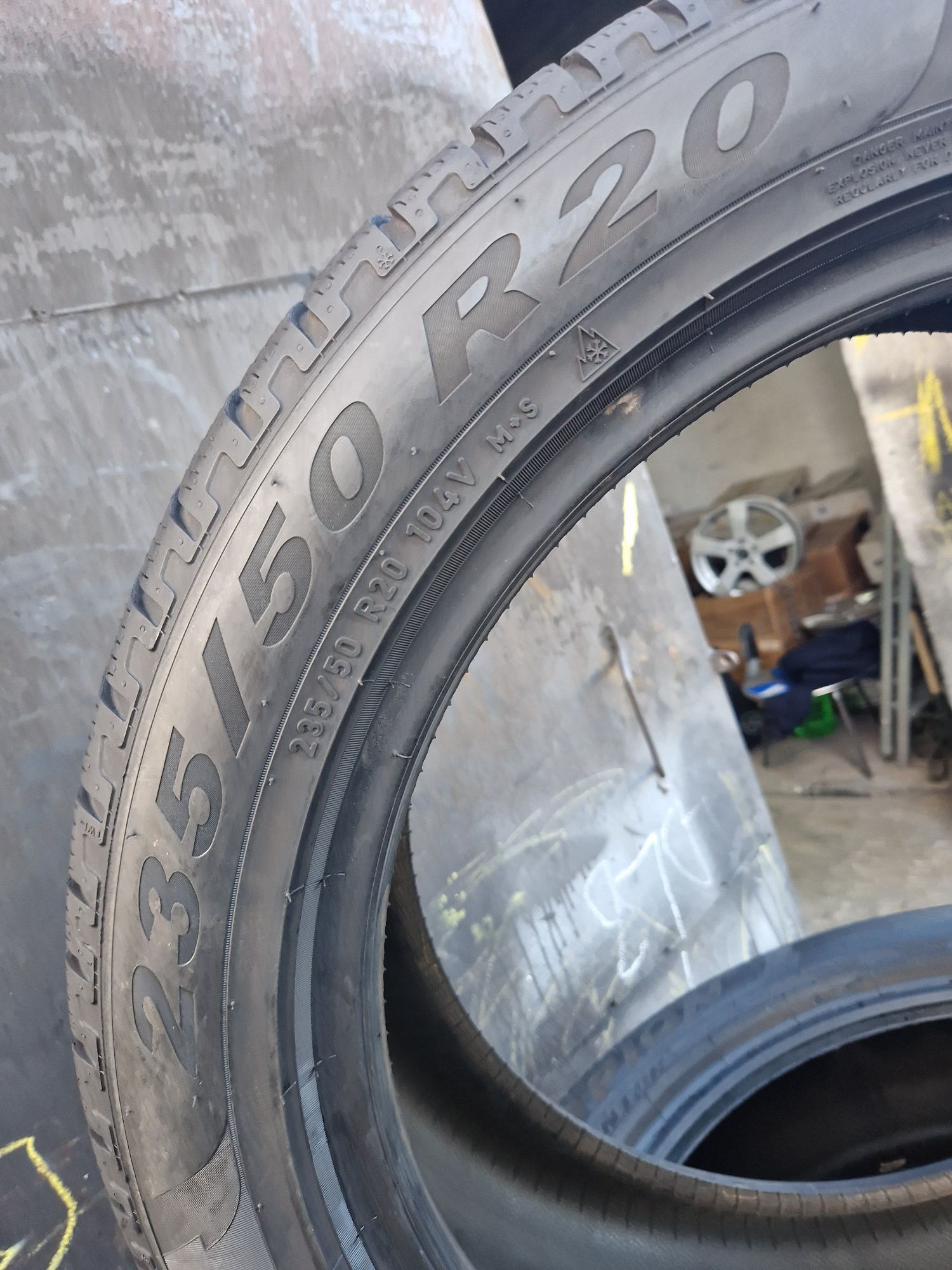 2 Anvelope Pirelli 235 50 R20  M+S. Dot 2021