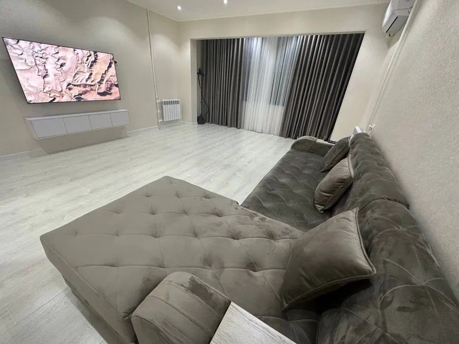 Срочно!!! Сдается шикарная 3х ком квартира на Сергелийский 999*