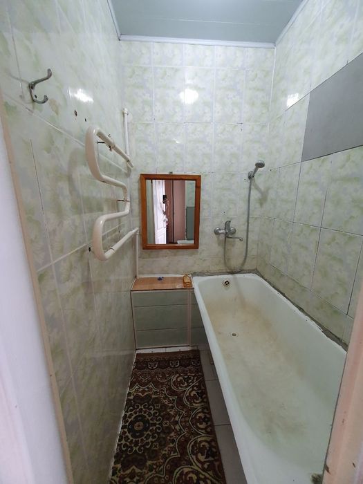 Yangi bozor 80 oldidan 2 xonalik uy sotiladi