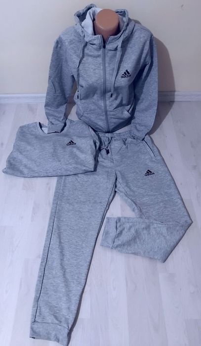 Trening Adidas din 3 piese pentru femei .