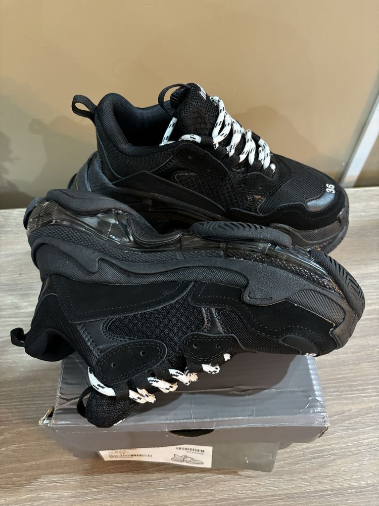 Balenciaga Triple S 36