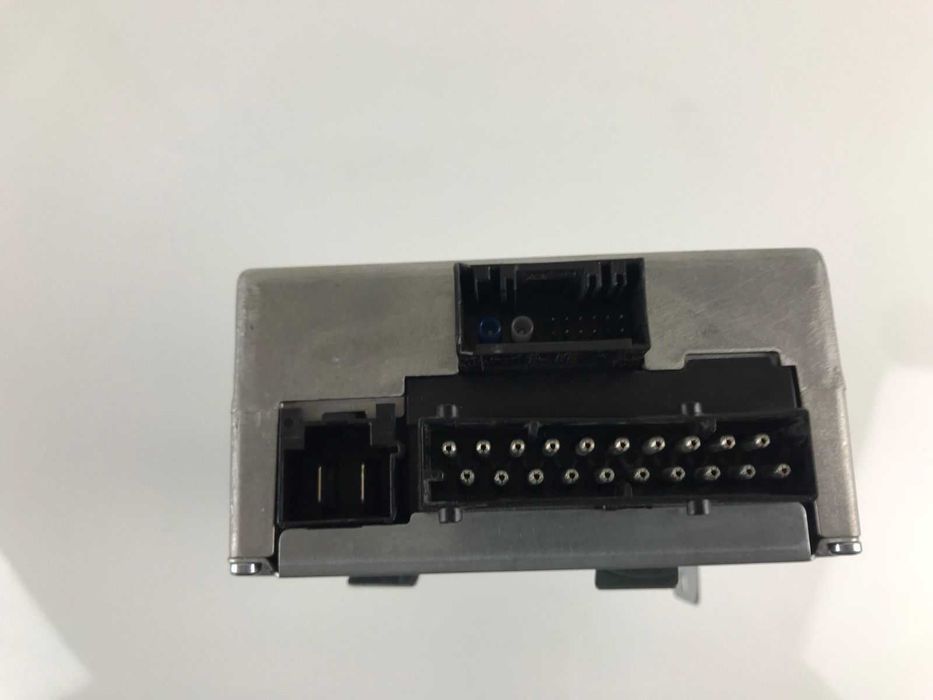 Amplificator audio Bmw  9366167 / 65129384878  12 Pini