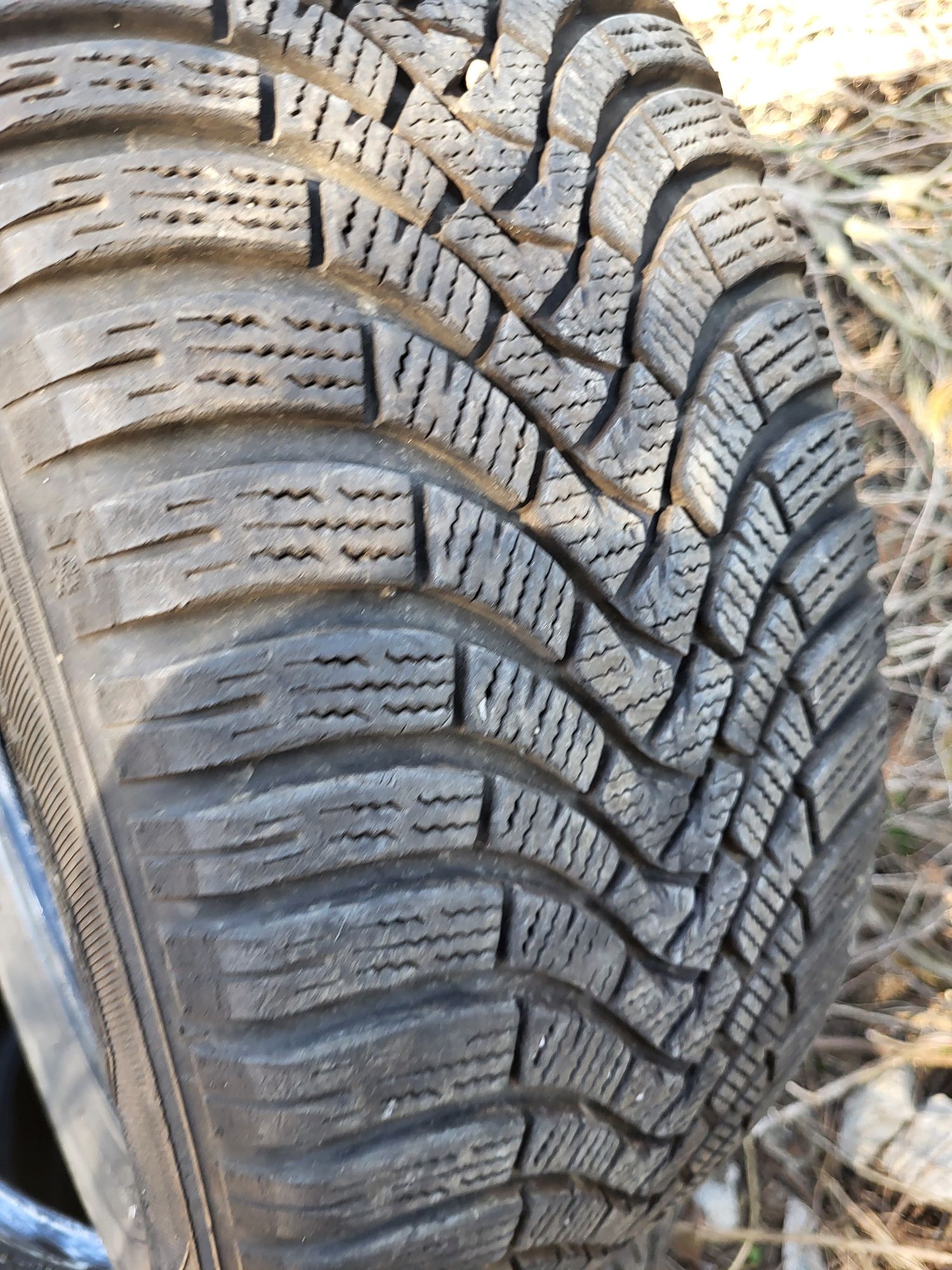4 бр 245/55/17 Falken зимни гуми