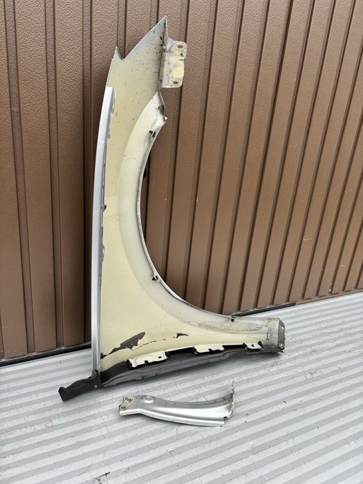 Aripa st fata Skoda Suparb 3 cod de culoare LA7W 2015-2020