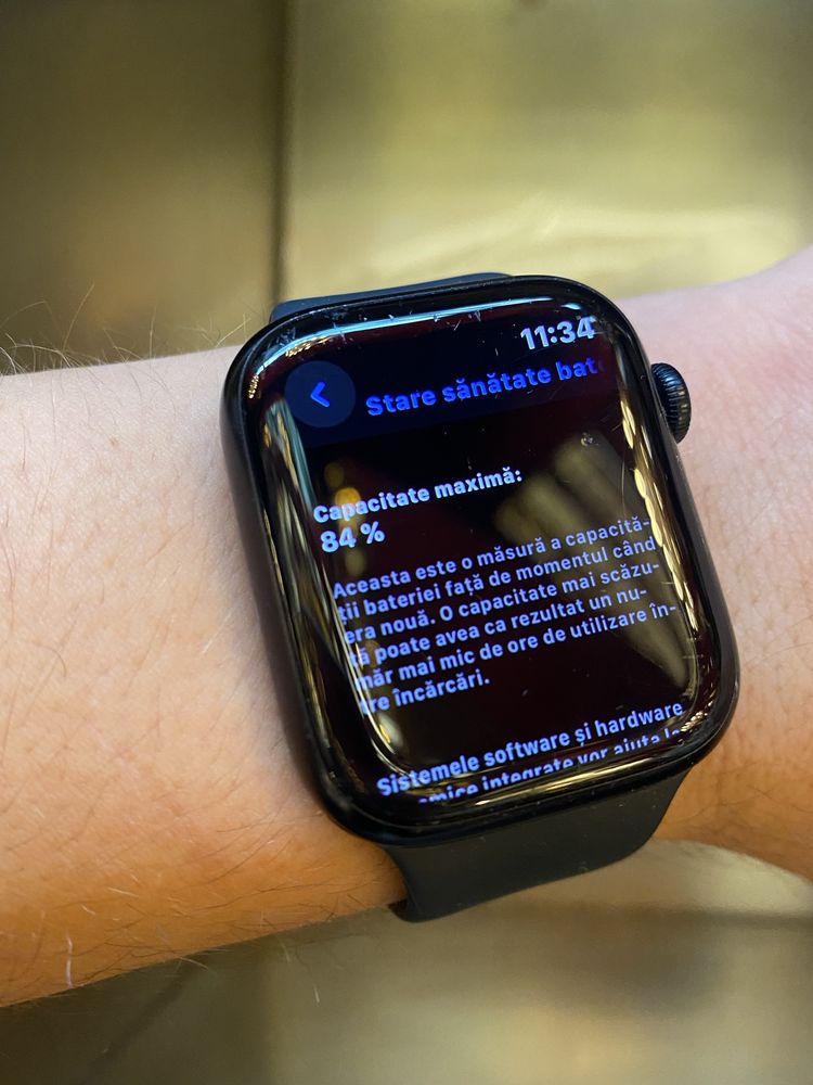 Vand Apple Watch seria 7 45mm 84%