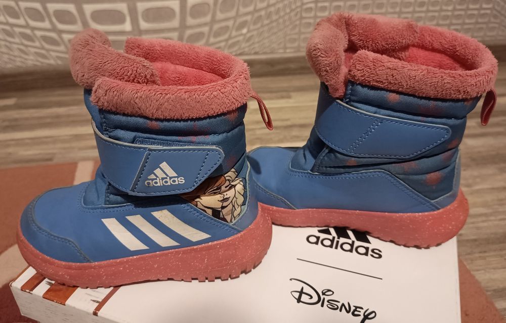 Vând cizme / ghete Adidas Frozen - mărimea 27