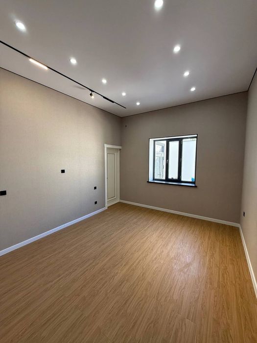 Продам шикарный новый дом возле Транспортнго института ( с1139 )